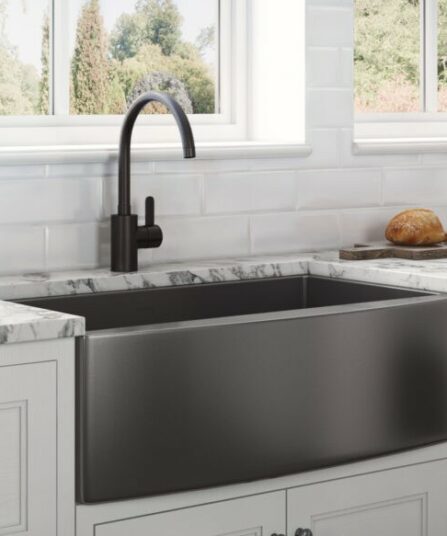 33-inch Apron-Front Farmhouse Kitchen Sink Gunmetal Black Matte Stainless Steel Single Bowl
